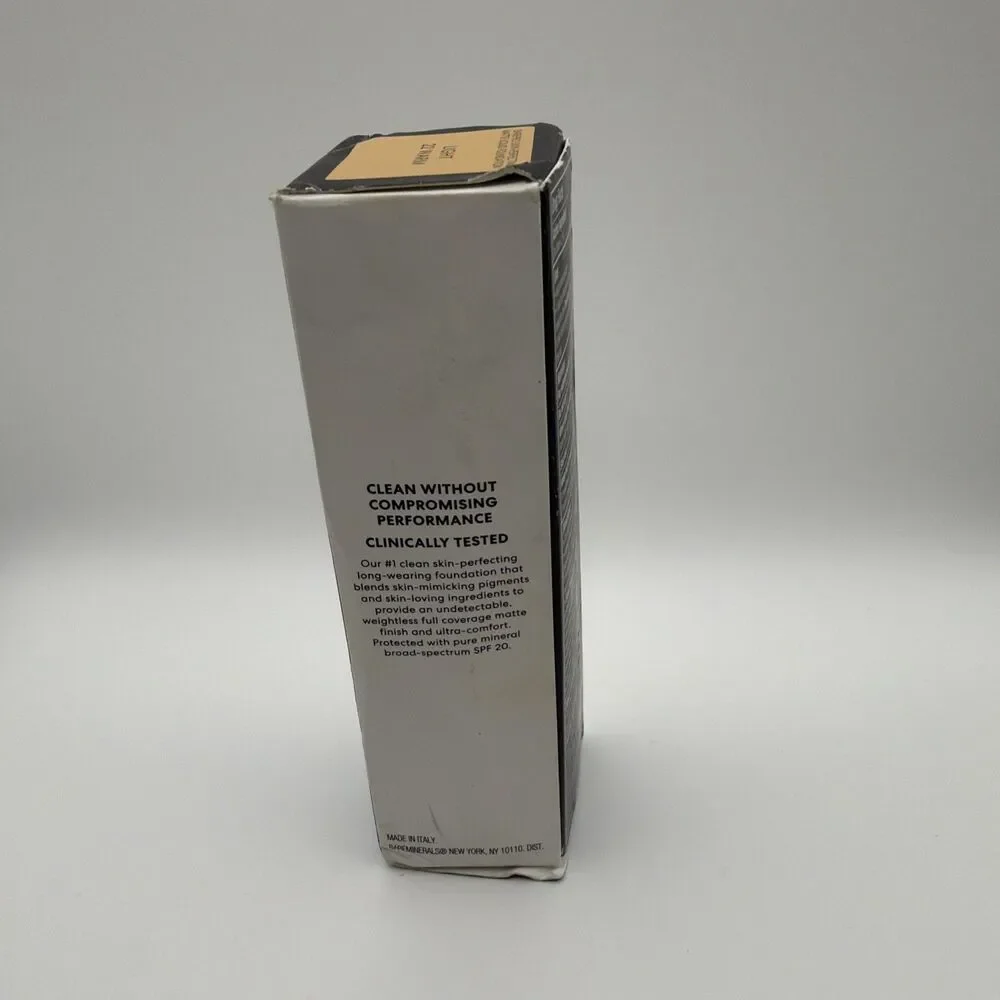 bareMinerals BAREPRO 24HR MATTE FOUNDATION SPF 20 light 22 warm (Matte) 1 Oz